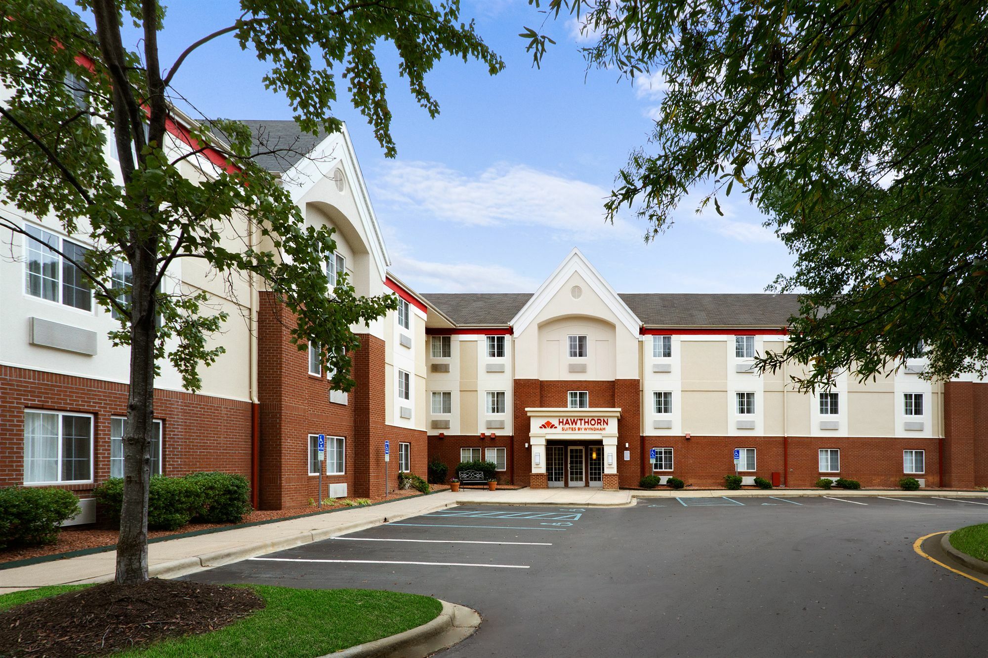 Mainstay Suites Greensboro Exterior photo